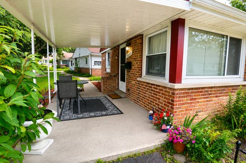 Tiny photo for 10037 Harnew Road E, Oak Lawn, IL 60453 (MLS # 12693932)