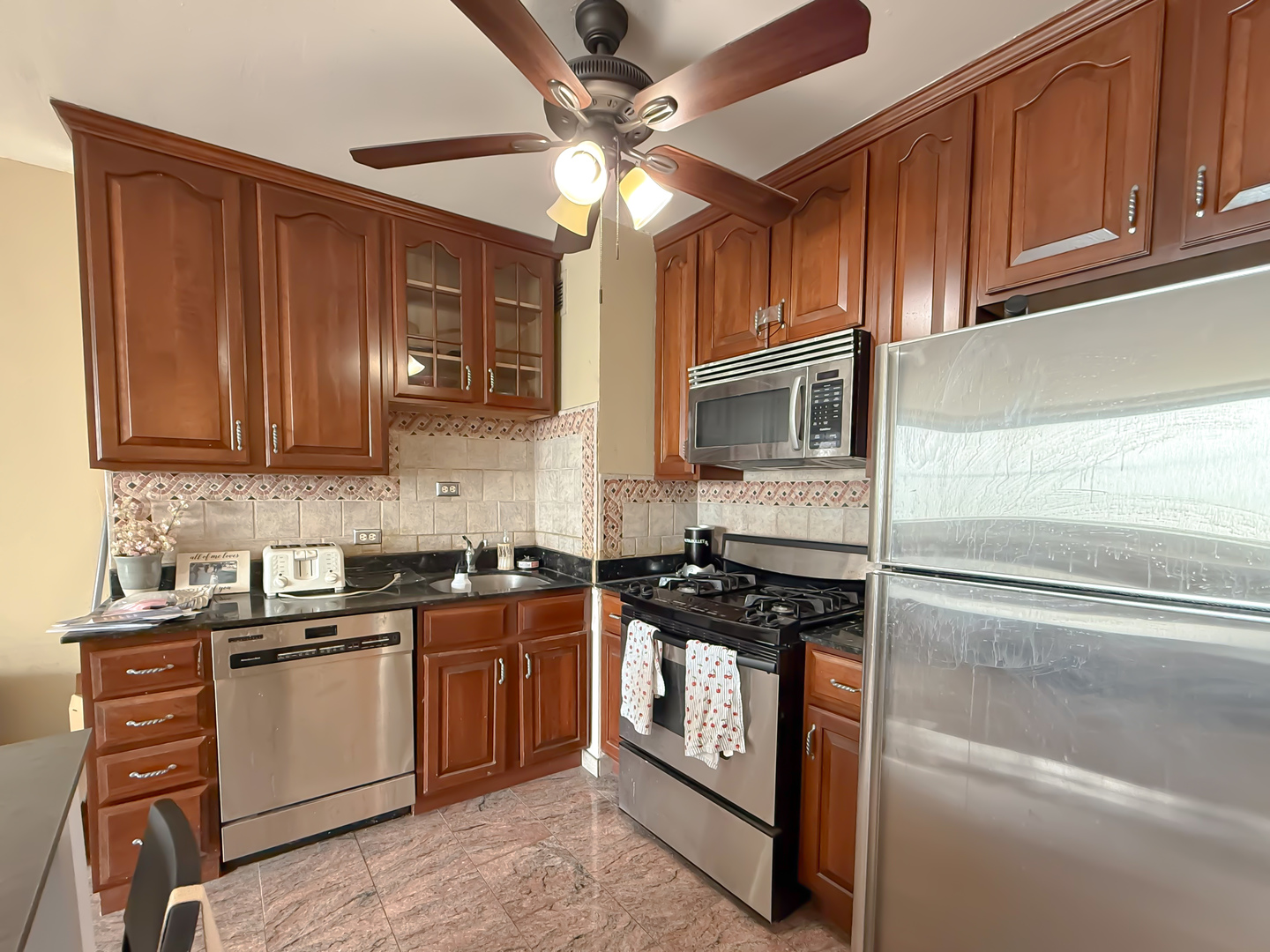 1150 N Lake Shore Drive 7B