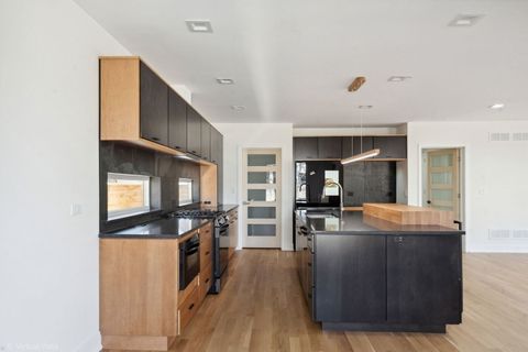 Tiny photo for 1752 MacLean Court, Glenview, IL 60025 (MLS # 12571929)