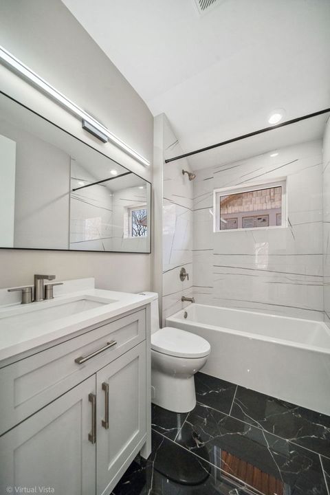 Tiny photo for 1752 MacLean Court, Glenview, IL 60025 (MLS # 12571929)