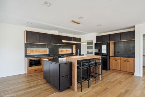 Tiny photo for 1752 MacLean Court, Glenview, IL 60025 (MLS # 12571929)