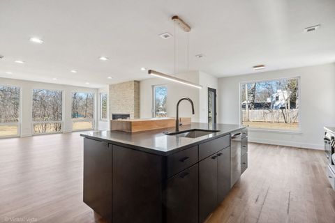 Tiny photo for 1752 MacLean Court, Glenview, IL 60025 (MLS # 12571929)