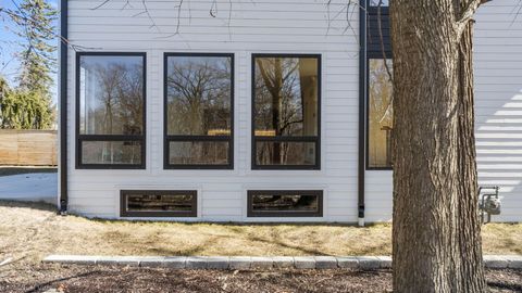 Tiny photo for 1752 MacLean Court, Glenview, IL 60025 (MLS # 12571929)