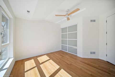 Tiny photo for 1752 MacLean Court, Glenview, IL 60025 (MLS # 12571929)