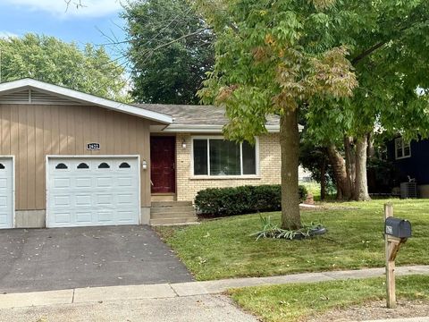 1622 Oak Lane 2 Sycamore IL 60178