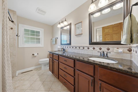 Tiny photo for 15124 Hillside Avenue, Oak Forest, IL 60452 (MLS # 12751718)