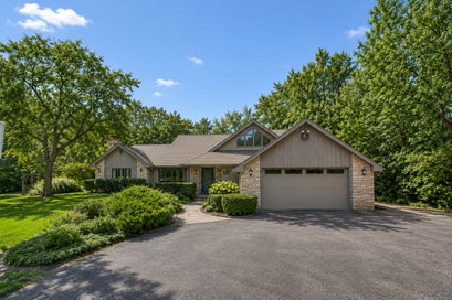 1543 N Saint Marys Road Green Oaks IL 60048