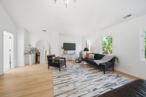 Tiny photo for 722 N Leavitt Street, Chicago, IL 60612 (MLS # 12663571)