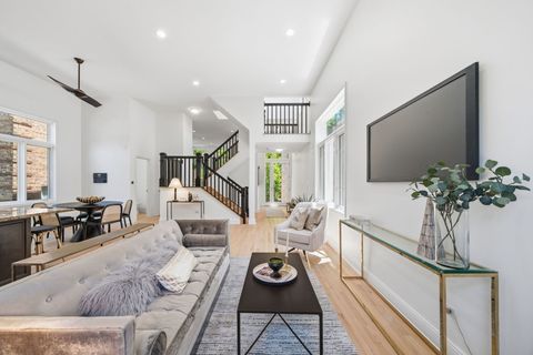 Tiny photo for 722 N Leavitt Street, Chicago, IL 60612 (MLS # 12663571)