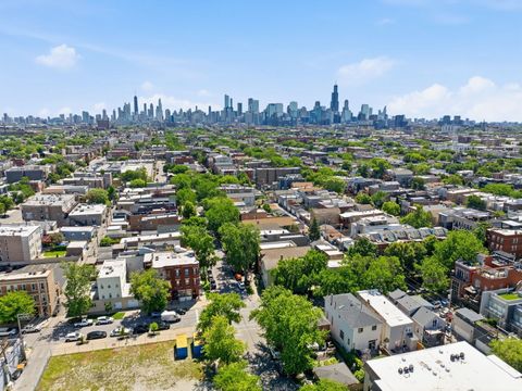 Tiny photo for 722 N Leavitt Street, Chicago, IL 60612 (MLS # 12663571)