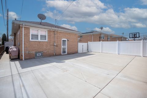 Tiny photo for 4114 W 79th Place, Chicago, IL 60652 (MLS # 12615403)