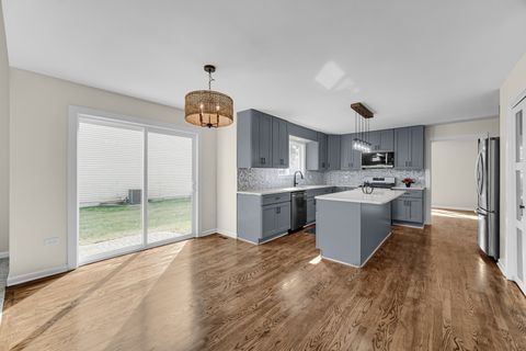 Tiny photo for 204 Butte View Drive, Bolingbrook, IL 60490 (MLS # 12437960)