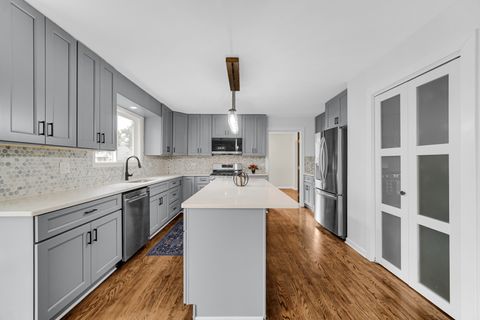 Tiny photo for 204 Butte View Drive, Bolingbrook, IL 60490 (MLS # 12437960)