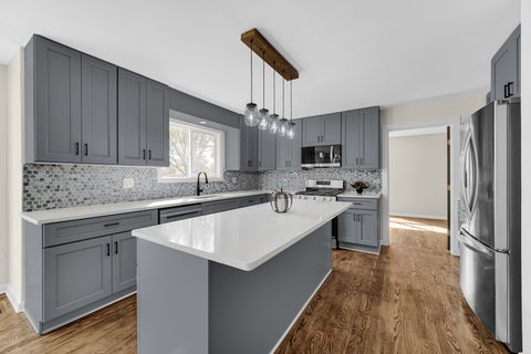 Tiny photo for 204 Butte View Drive, Bolingbrook, IL 60490 (MLS # 12437960)