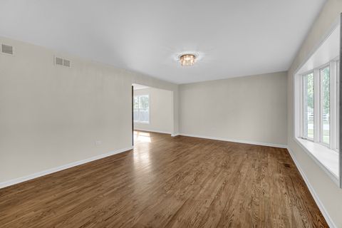 Tiny photo for 204 Butte View Drive, Bolingbrook, IL 60490 (MLS # 12437960)