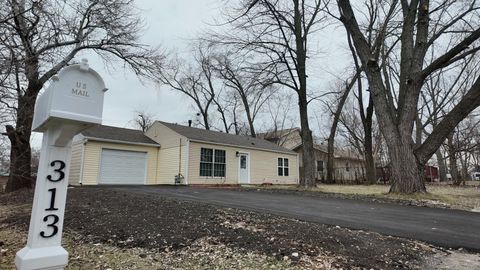 Photo of Joliet, IL 60433 (MLS # 12535928)