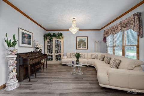 Tiny photo for 3 Roanoke Court, Bolingbrook, IL 60440 (MLS # 12493047)
