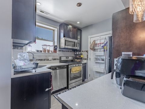 Tiny photo for 5717 N Kimball Avenue #2N, Chicago, IL 60659 (MLS # 12636460)