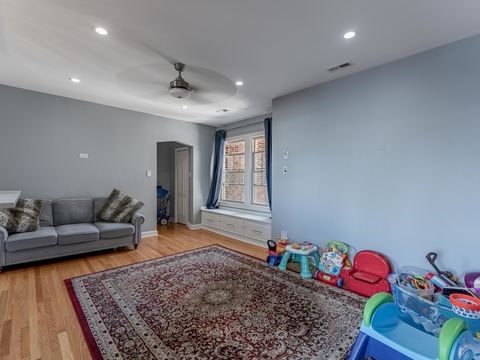 Tiny photo for 5717 N Kimball Avenue #2N, Chicago, IL 60659 (MLS # 12636460)