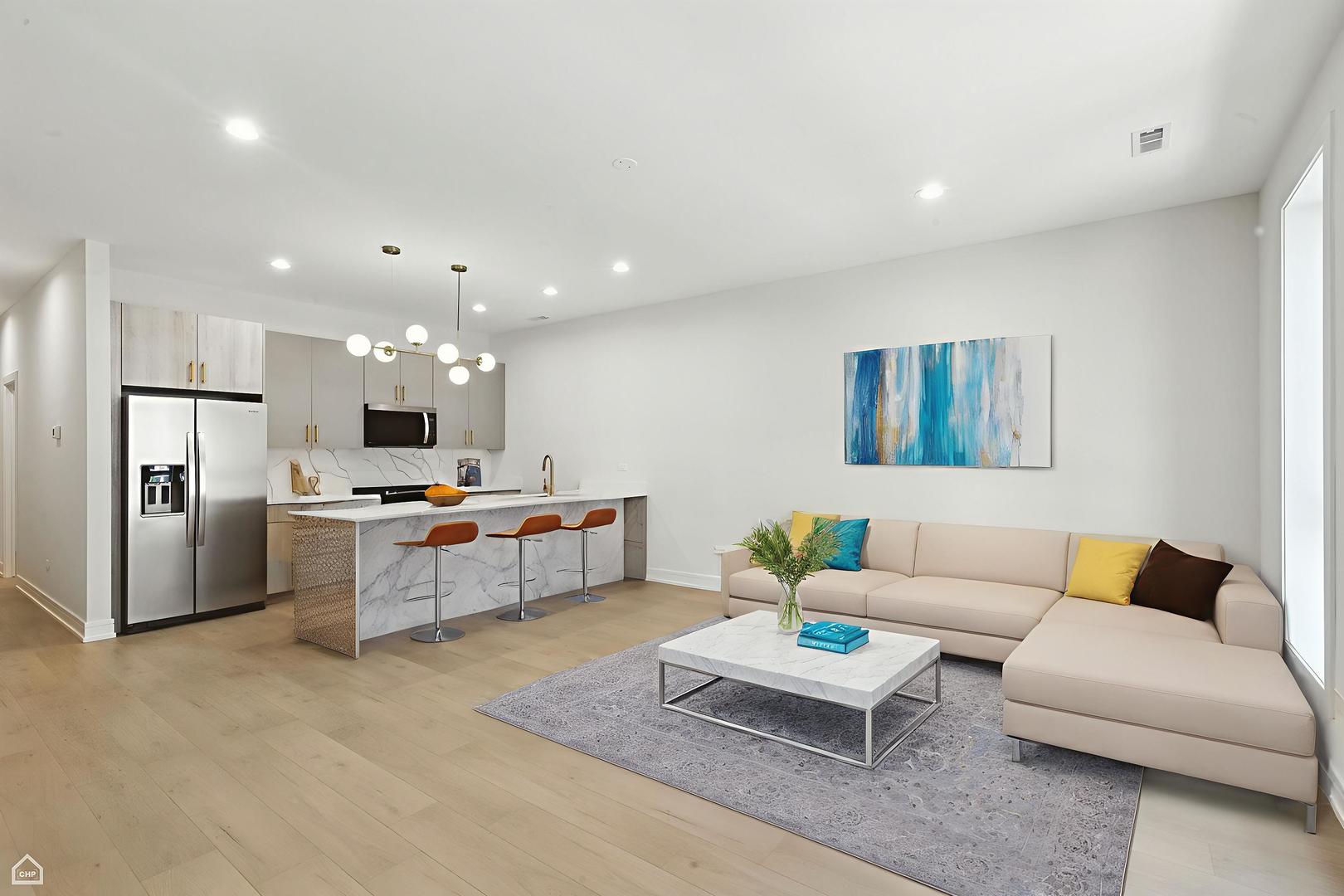 4629 S Michigan Avenue 2