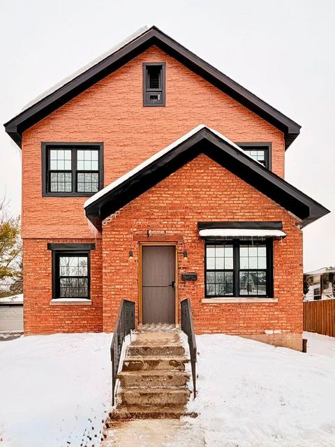 1509 Center Street Des Plaines IL 60018