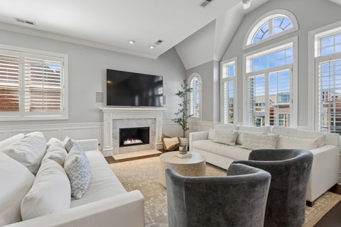 Tiny photo for 2743 N Lakewood Avenue #3, Chicago, IL 60614 (MLS # 12779453)