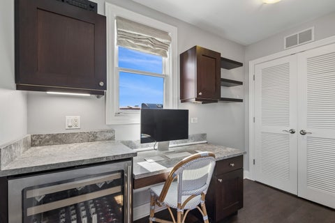 Tiny photo for 2743 N Lakewood Avenue #3, Chicago, IL 60614 (MLS # 12779453)