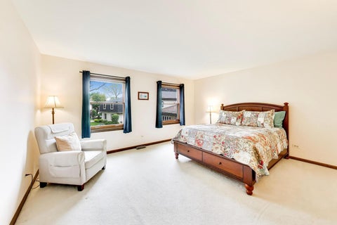 Tiny photo for 2302 Lisa Court, Palatine, IL 60067 (MLS # 12654207)