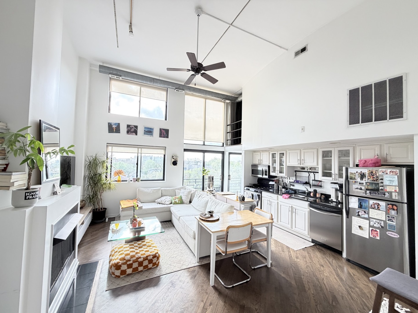 2012 W Saint Paul Avenue 409