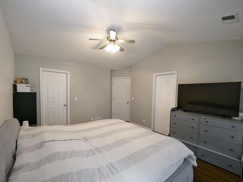Tiny photo for 1615 Fox Run Drive, Arlington Heights, IL 60004 (MLS # 12674074)