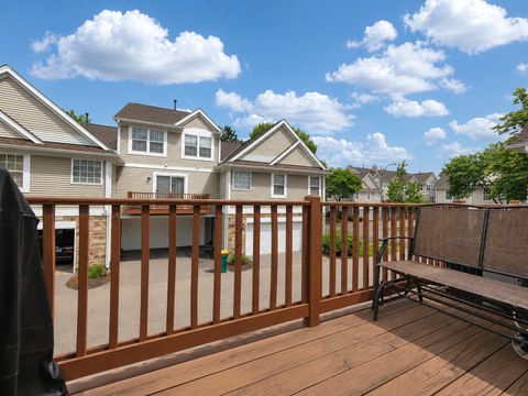 Tiny photo for 1615 Fox Run Drive, Arlington Heights, IL 60004 (MLS # 12674074)