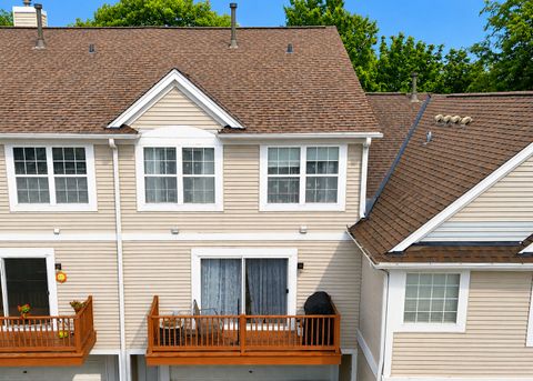 Tiny photo for 1615 Fox Run Drive, Arlington Heights, IL 60004 (MLS # 12674074)