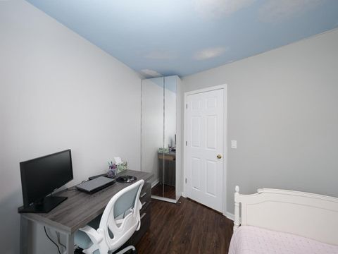 Tiny photo for 1615 Fox Run Drive, Arlington Heights, IL 60004 (MLS # 12674074)