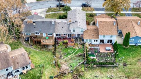 Tiny photo for 28 Majestic Drive #28, Lombard, IL 60148 (MLS # 12524678)