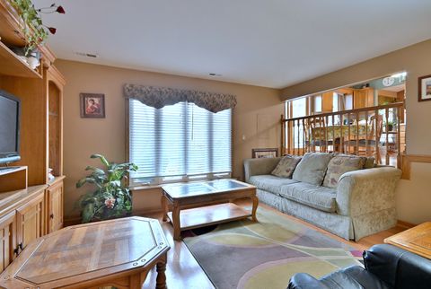 Tiny photo for 28 Majestic Drive #28, Lombard, IL 60148 (MLS # 12524678)