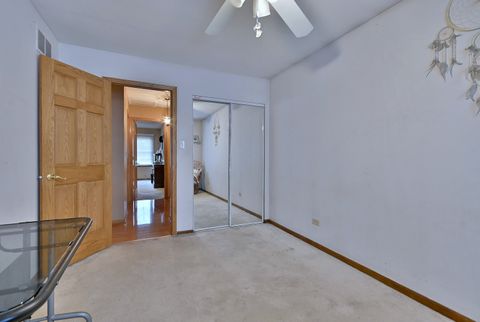 Tiny photo for 28 Majestic Drive #28, Lombard, IL 60148 (MLS # 12524678)