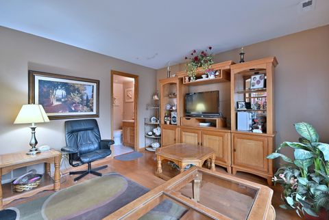 Tiny photo for 28 Majestic Drive #28, Lombard, IL 60148 (MLS # 12524678)