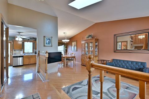 Tiny photo for 28 Majestic Drive #28, Lombard, IL 60148 (MLS # 12524678)
