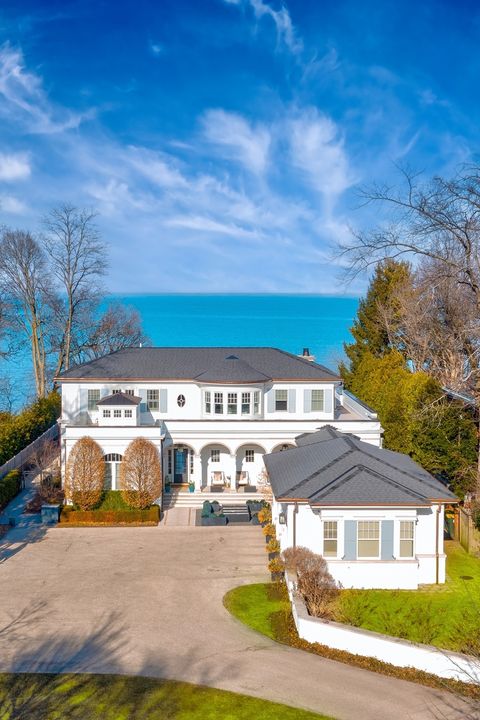 381 Sheridan Road Winnetka IL 60093