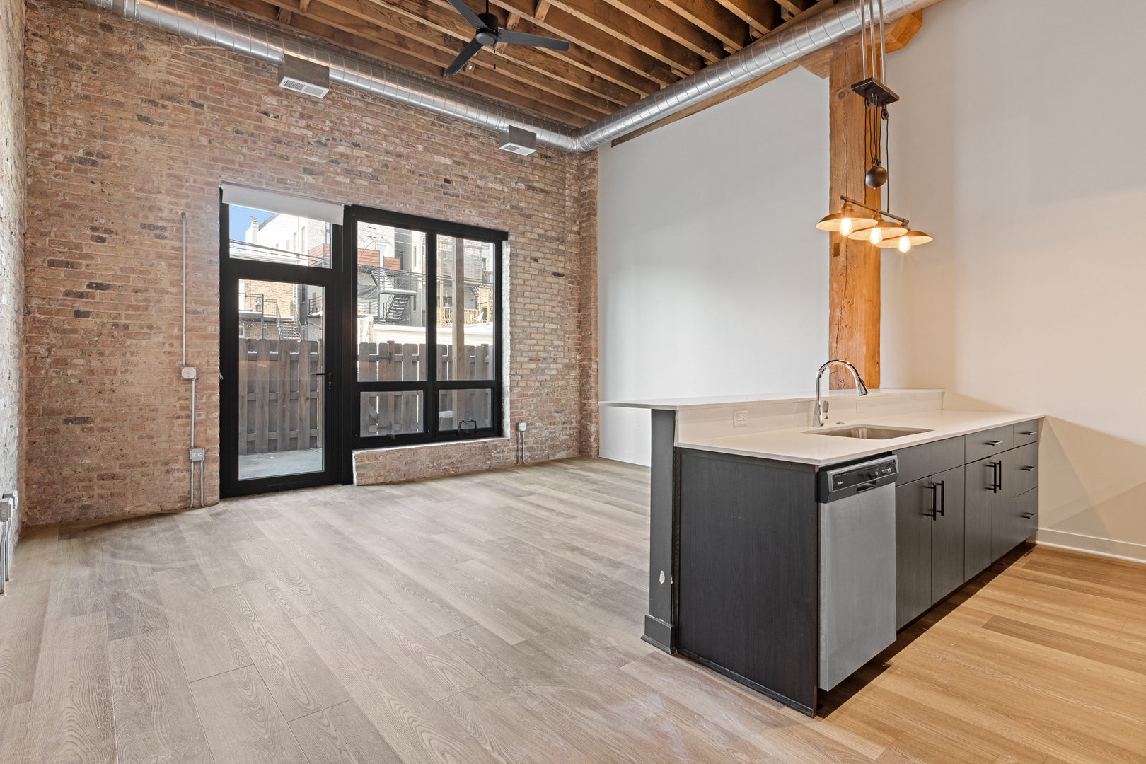 818 N Wolcott Avenue 107