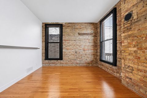 Tiny photo for 540 W Belden Avenue #3B, Chicago, IL 60614 (MLS # 12704648)