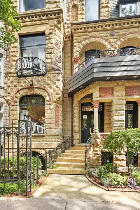 Tiny photo for 540 W Belden Avenue #3B, Chicago, IL 60614 (MLS # 12704648)