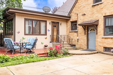Tiny photo for 725 Augusta Avenue, Elgin, IL 60120 (MLS # 12685132)
