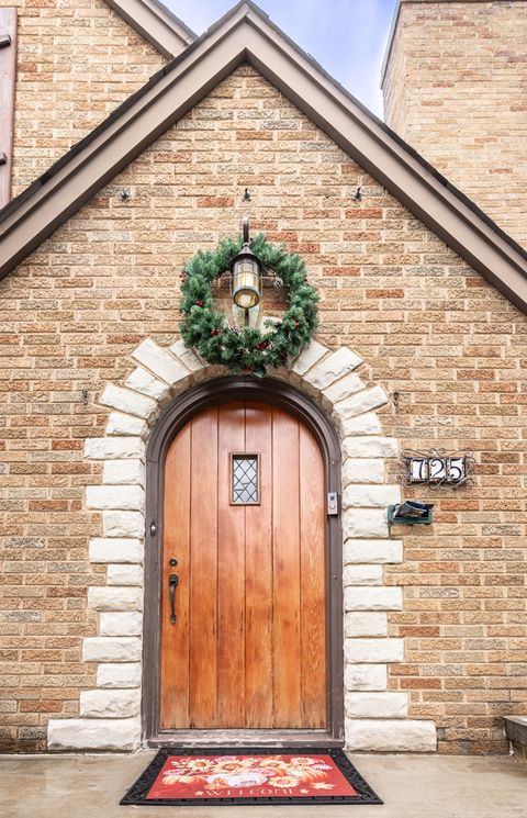 Tiny photo for 725 Augusta Avenue, Elgin, IL 60120 (MLS # 12685132)