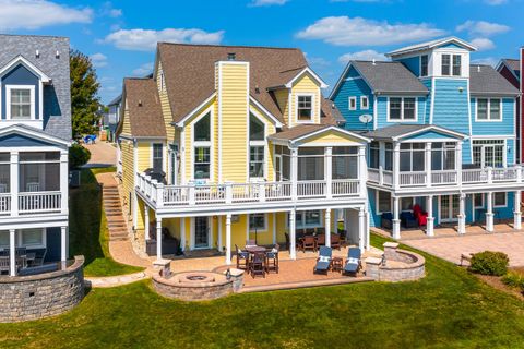 Tiny photo for 5 Windward Way, Ottawa, IL 61350 (MLS # 12459341)