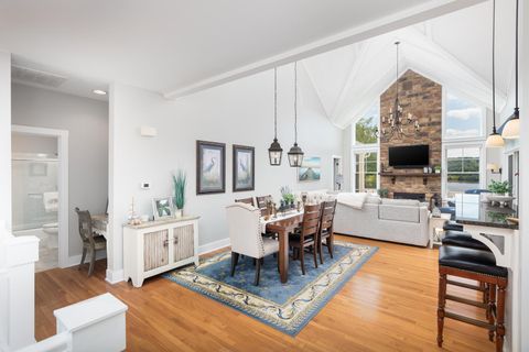 Tiny photo for 5 Windward Way, Ottawa, IL 61350 (MLS # 12459341)