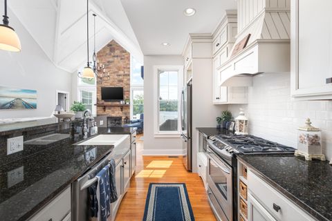 Tiny photo for 5 Windward Way, Ottawa, IL 61350 (MLS # 12459341)