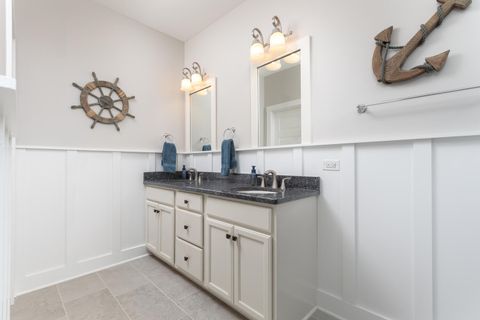 Tiny photo for 5 Windward Way, Ottawa, IL 61350 (MLS # 12459341)