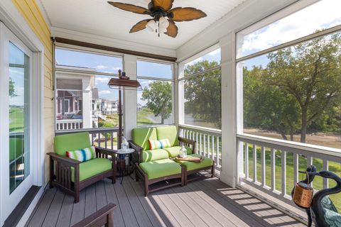 Tiny photo for 5 Windward Way, Ottawa, IL 61350 (MLS # 12459341)