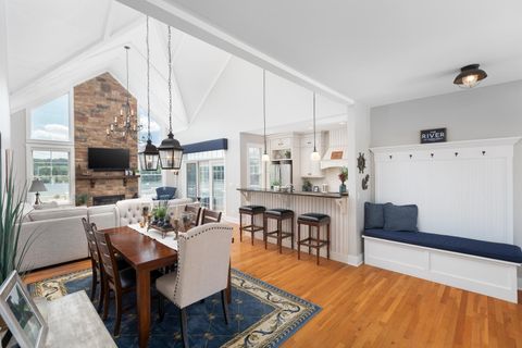 Tiny photo for 5 Windward Way, Ottawa, IL 61350 (MLS # 12459341)